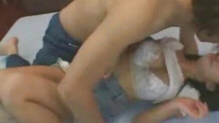 ngớ ngẩn fuck lợn phá vỡ video sexnhat ban cổ họng của mình với quái cẩu thả