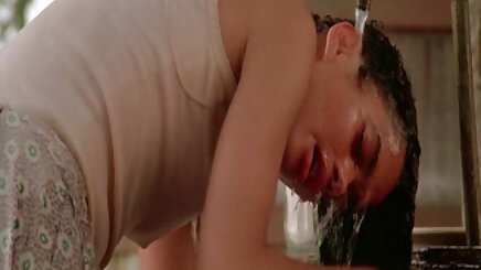 Đen clip sexnhat dây đai và to bằng một trắng, quý ông