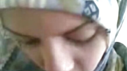 một phím sexnhat cô gái tóc vàng